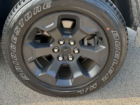 Used 2025 RAM 1500 Big Horn AWD/4WD image 17