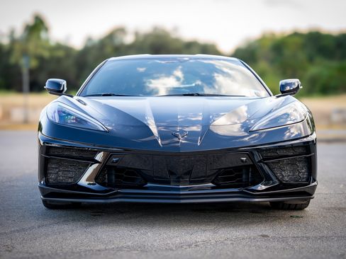 Used 2023 Chevrolet Corvette Stingray Preferred Cpe w/ Z51 Performance Package image 1