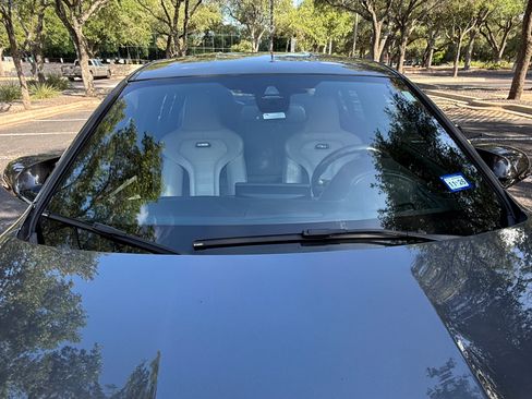 Used 2018 BMW M3 CS RWD image 8