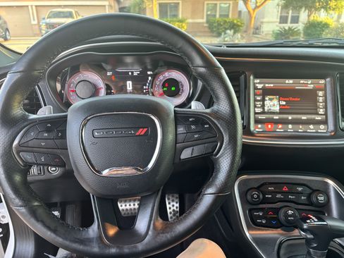 Used 2018 Dodge Challenger T/A image 17