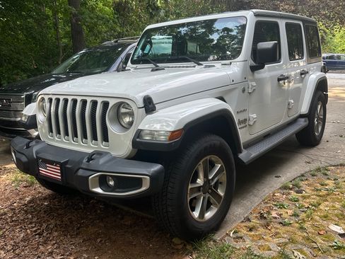 Used 2020 Jeep Wrangler Unlimited Sahara AWD/4WD image 1
