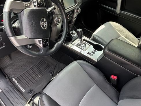 Used 2019 Toyota 4Runner SR5 Premium AWD/4WD image 14