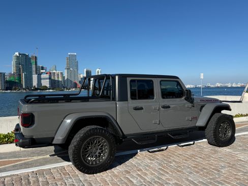 Used 2021 Jeep Gladiator Rubicon w/ Safety Group image 2