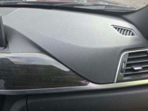 Used 2017 BMW 330e image 5