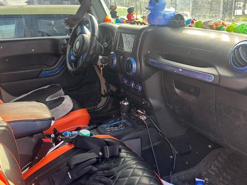 Used 2017 Jeep Wrangler Sport image 22