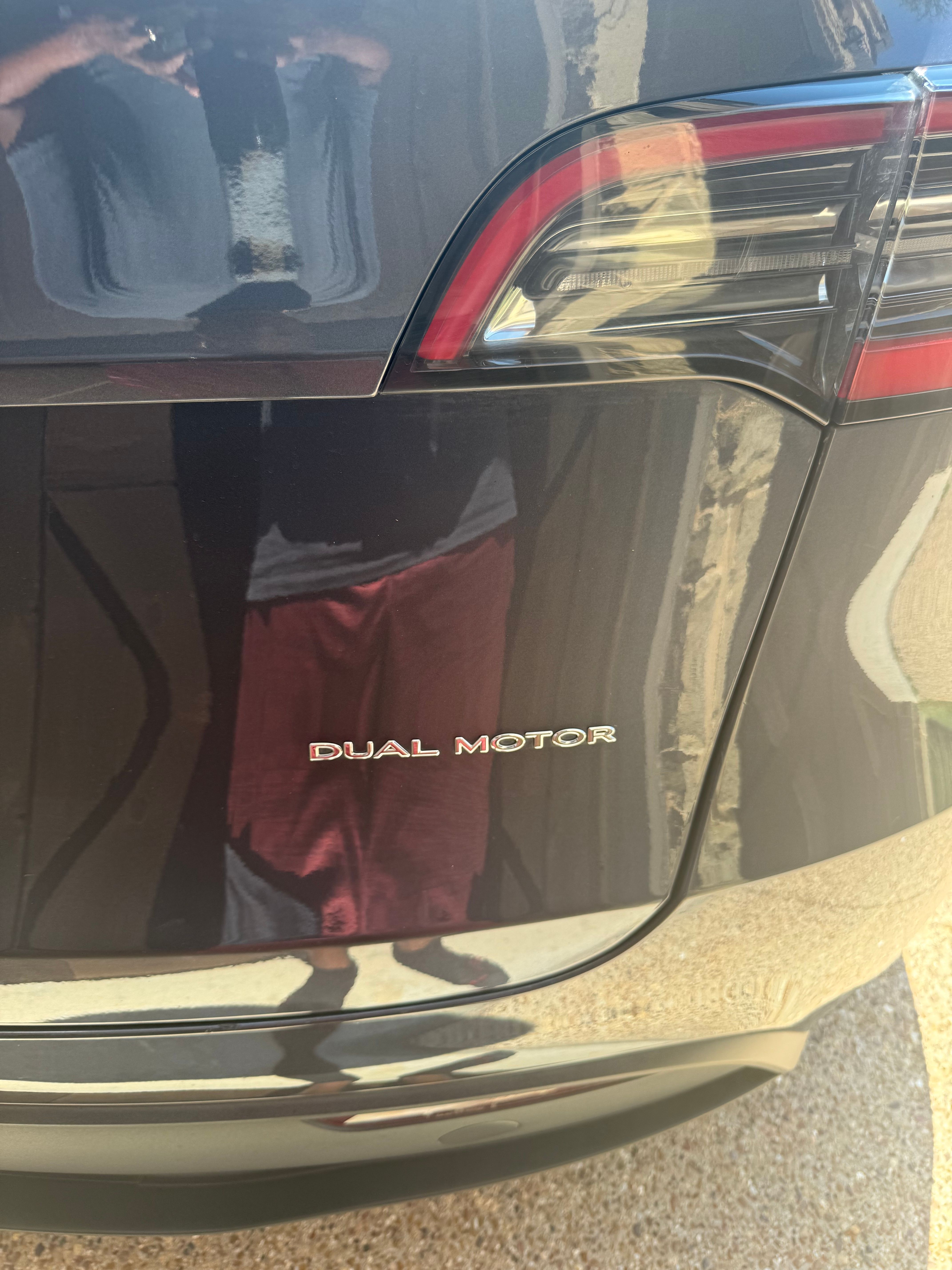 Used 2023 Tesla Model Y Long Range AWD/4WD image 2