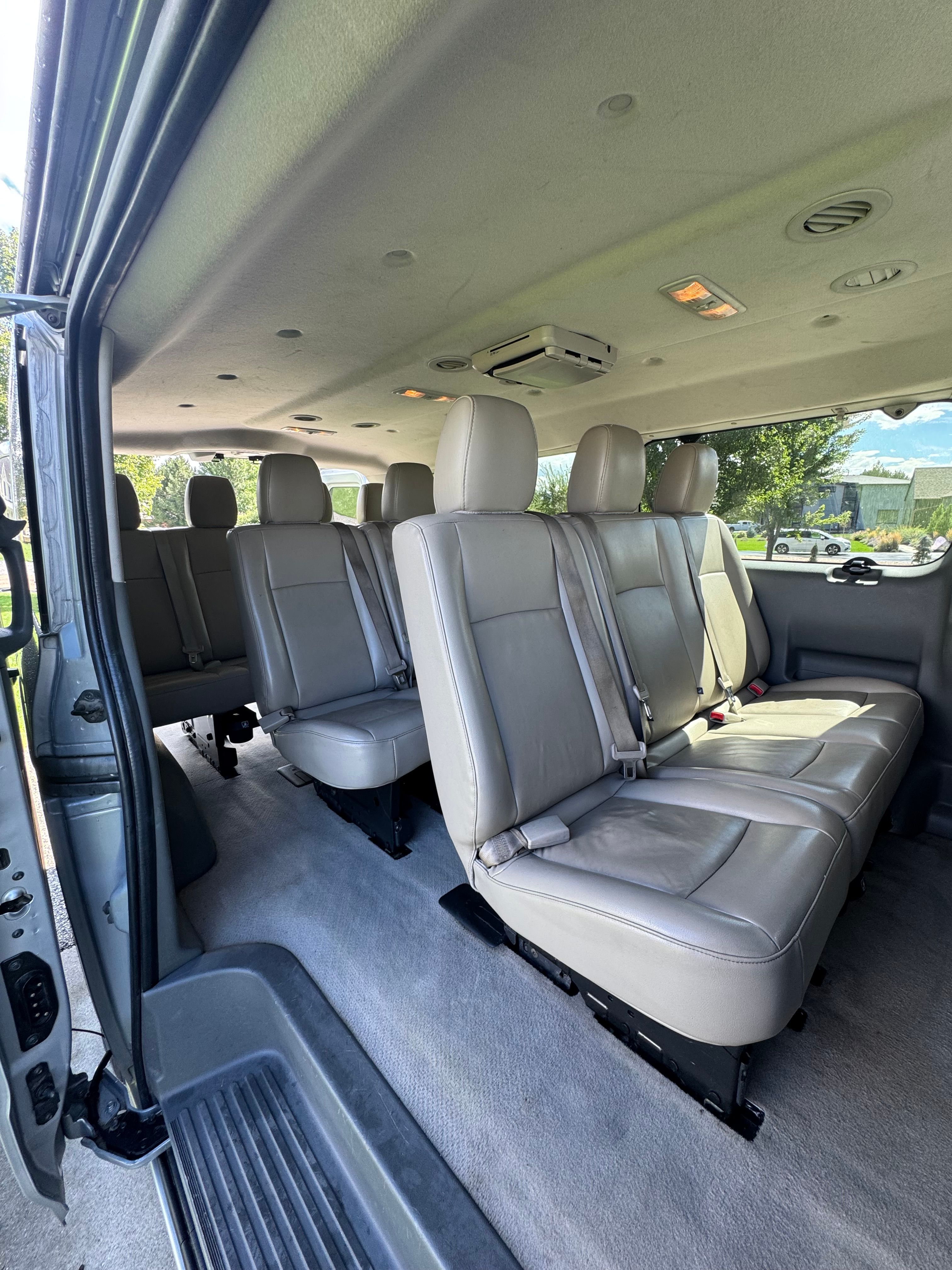 Used 2020 Nissan NV 3500 SL RWD image 18