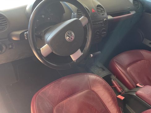 Used 2005 Volkswagen Beetle GLS image 10