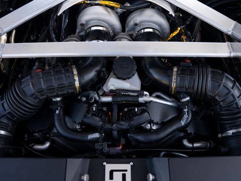 Used 2019 Aston Martin V8 Vantage Coupe RWD image 21