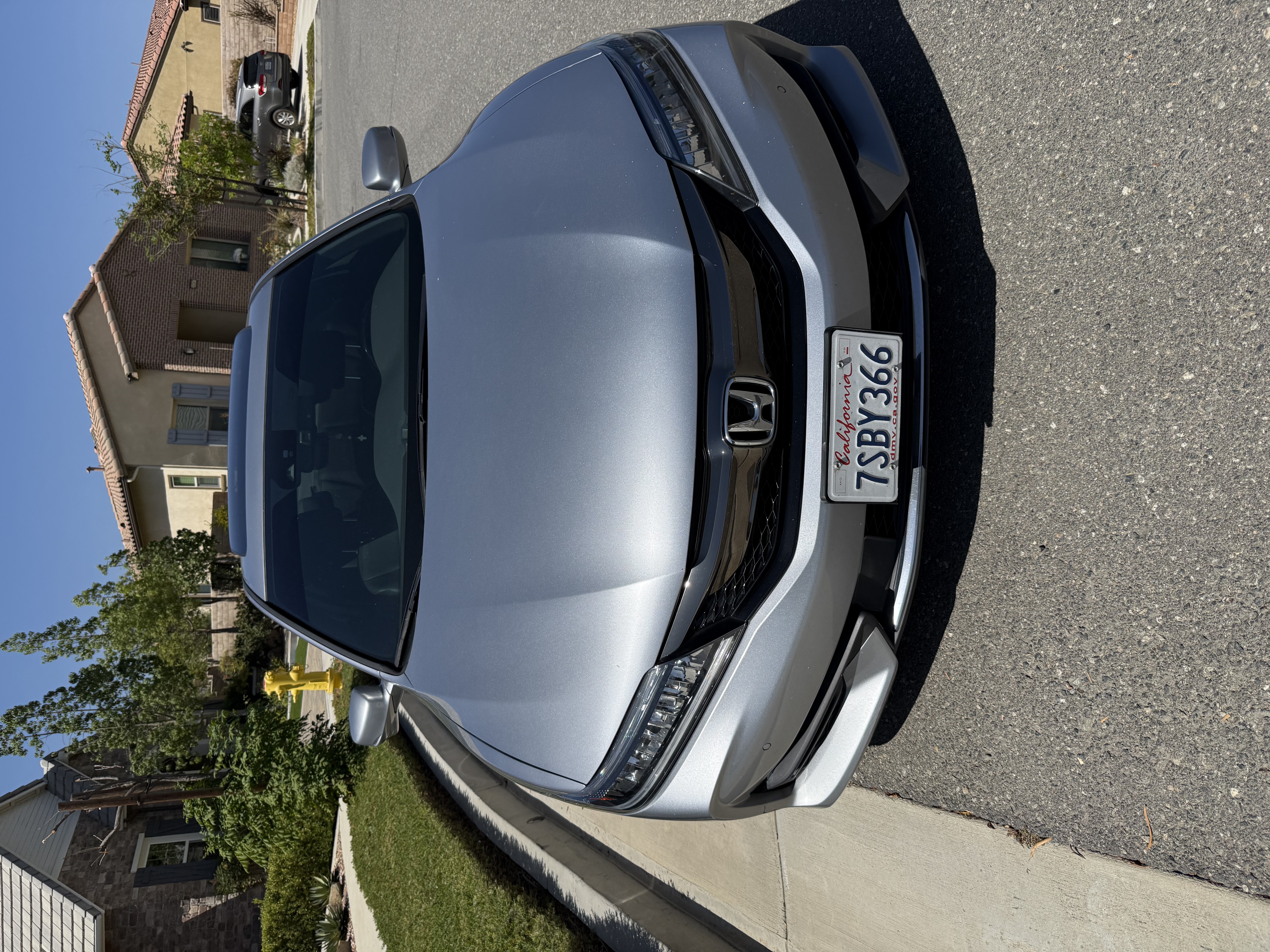 Used 2016 Honda Accord Touring image 2
