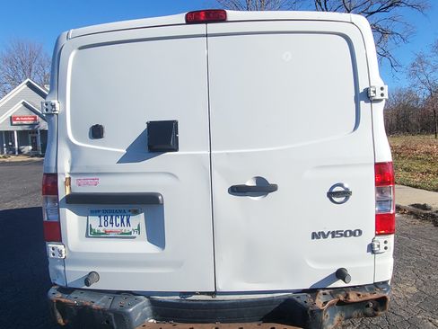 Used 2016 Nissan NV 1500 SV image 17