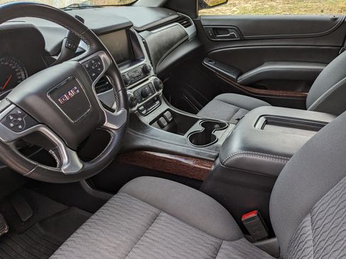 Used 2019 GMC Yukon XL SLE w/ Convenience Package AWD/4WD image 11