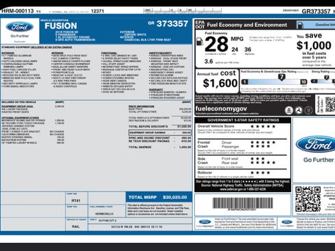 Used 2016 Ford Fusion SE w/ Equipment Group 202A image 2