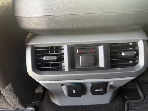 Used 2021 Ford F150 Lariat w/ Equipment Group 502A High image 20