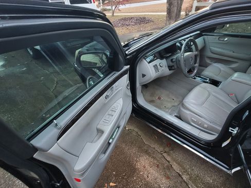 Used 2008 Cadillac DTS w/ Sun And Navigation Package image 13