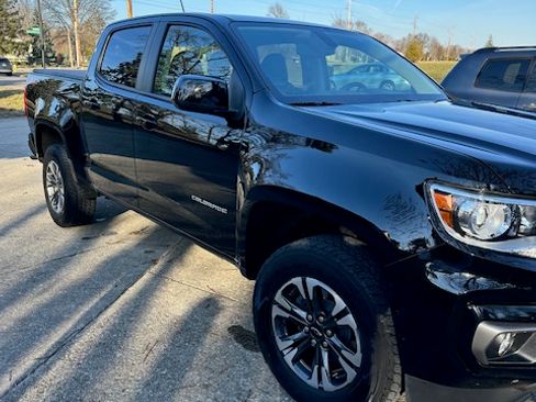 Used 2022 Chevrolet Colorado Z71 image 4