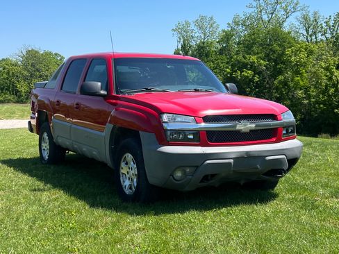 Used 2002 Chevrolet Avalanche 4x4 w/ Off-Road Suspension Pkg image 6