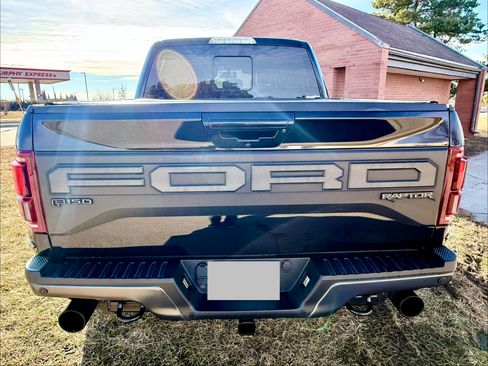 Used 2020 Ford F150 Raptor w/ Equipment Group 802A Luxury image 25