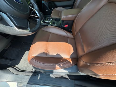 Used 2019 Subaru Outback 3.6R Touring AWD/4WD image 15