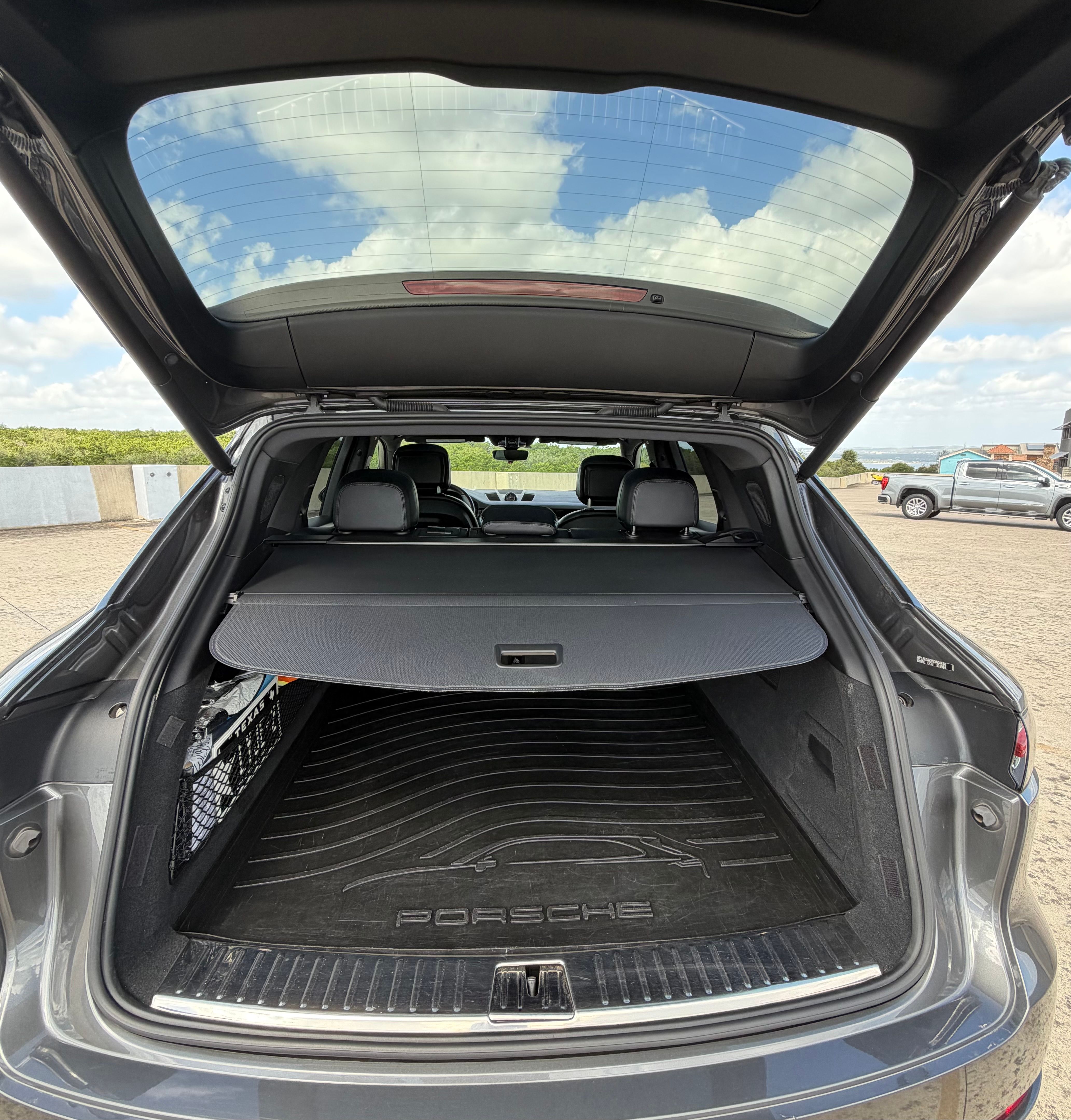 Used 2022 Porsche Cayenne AWD/4WD image 19