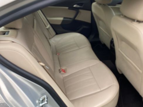 Used 2011 Buick Regal CXL image 8