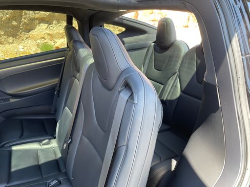 Used 2018 Tesla Model X 100D AWD/4WD image 19