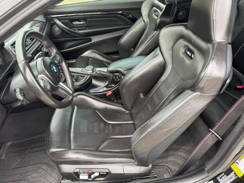 Used 2019 BMW M4 Coupe w/ Competition Package image 18