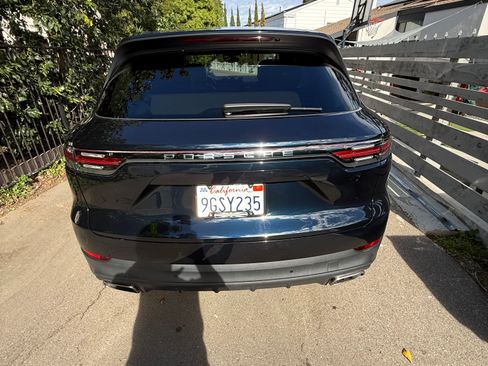 Used 2021 Porsche Cayenne Sport Utility 4D image 31