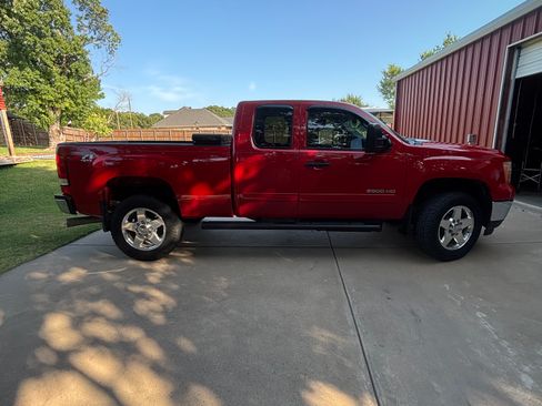 Used 2012 GMC Sierra 2500 SLE w/ Suspension Package, Off-Road AWD/4WD image 13
