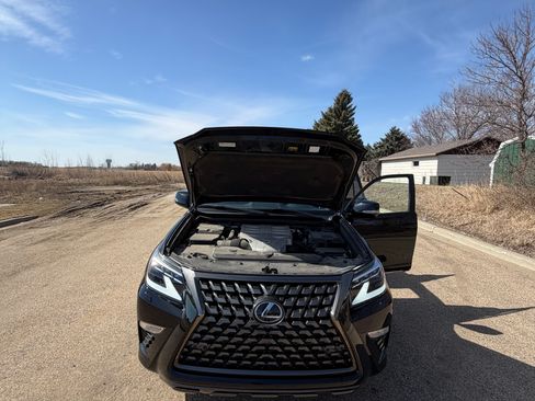 Used 2022 Lexus GX 460 w/ Black Line Special Edition image 19