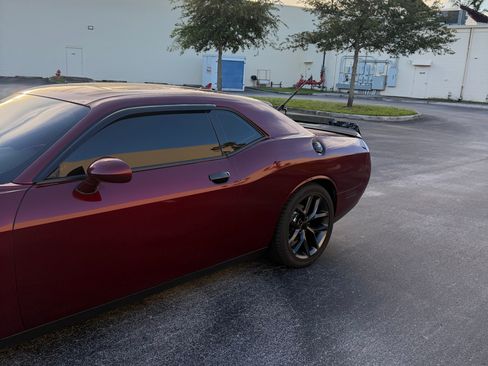 Used 2019 Dodge Challenger GT w/ Plus Package RWD image 8
