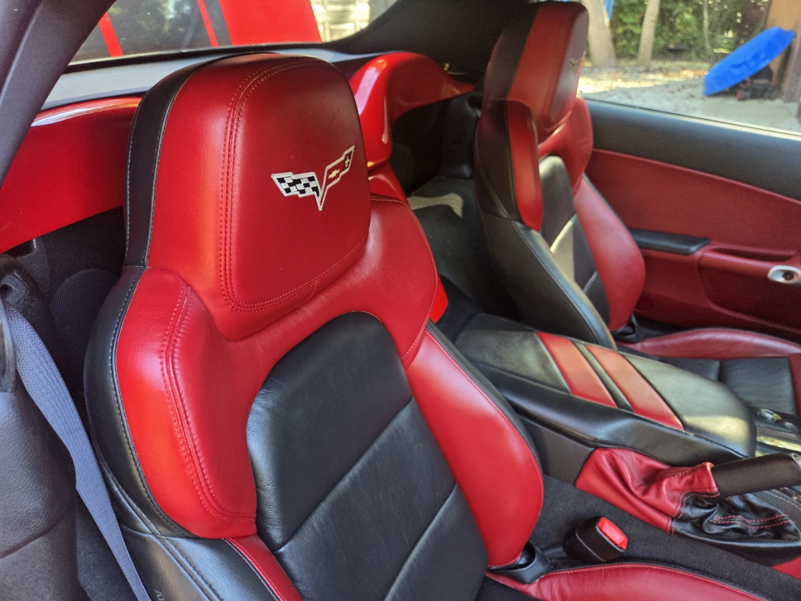 Used 2012 Chevrolet Corvette Grand Sport w/ 2LT Preferred Equipment Group RWD image 19
