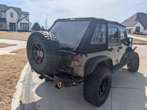Used 2017 Jeep Wrangler Unlimited Sport w/ Quick Order Package 24S image 6