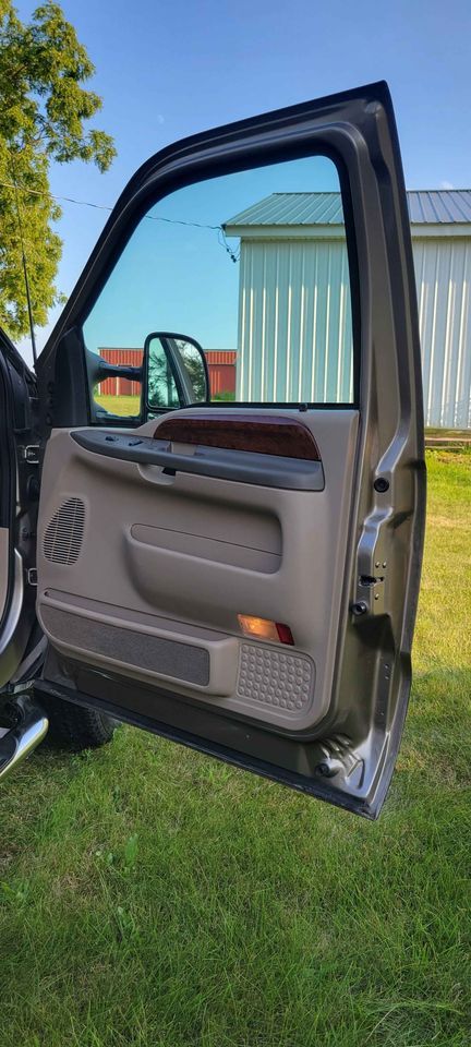 Used 2003 Ford F250 Lariat AWD/4WD image 14