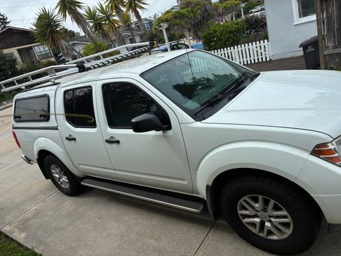 Used 2017 Nissan Frontier SV w/ SV Value Truck Package image 4