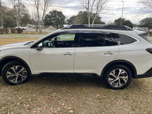 Used 2020 Subaru Outback Touring XT image 10