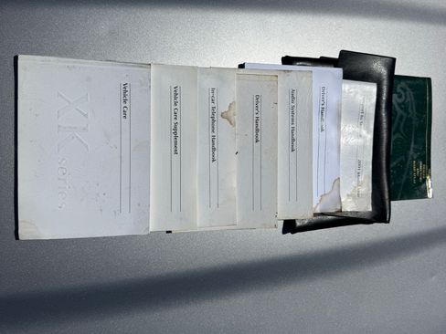 Used 2001 Jaguar XK8 Convertible image 19