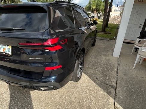 Used 2025 BMW X5 xDrive50e w/ M Sport Package image 6