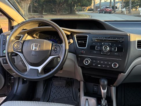 Used 2015 Honda Civic LX image 11