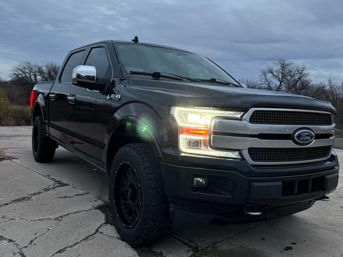 Used 2019 Ford F150 Platinum w/ Equipment Group 701A Luxury image 14