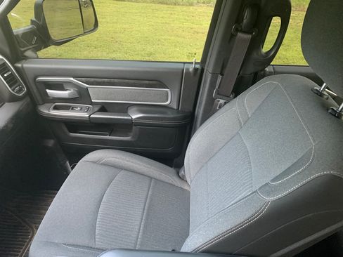 Used 2021 RAM 2500 Big Horn w/ Towing Technology Group AWD/4WD image 19