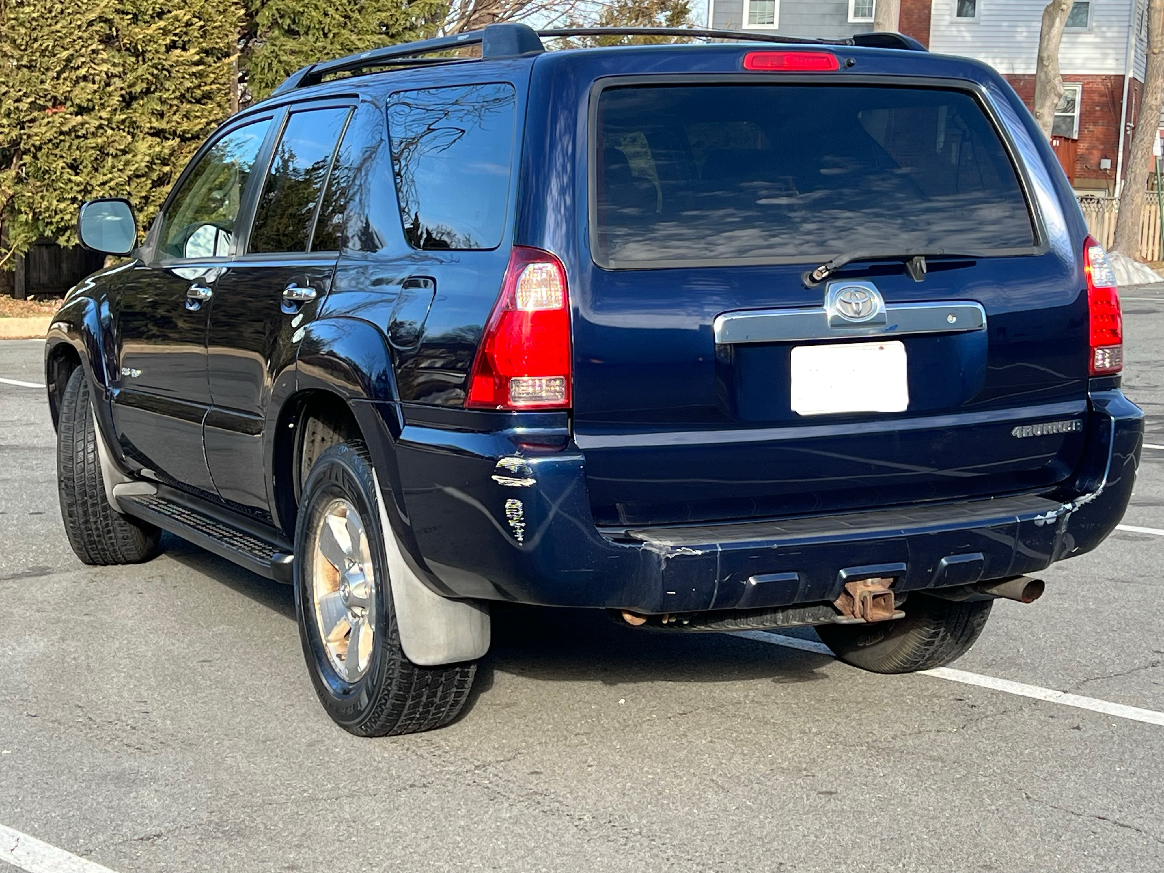Used 2007 Toyota 4Runner SR5 AWD/4WD image 5