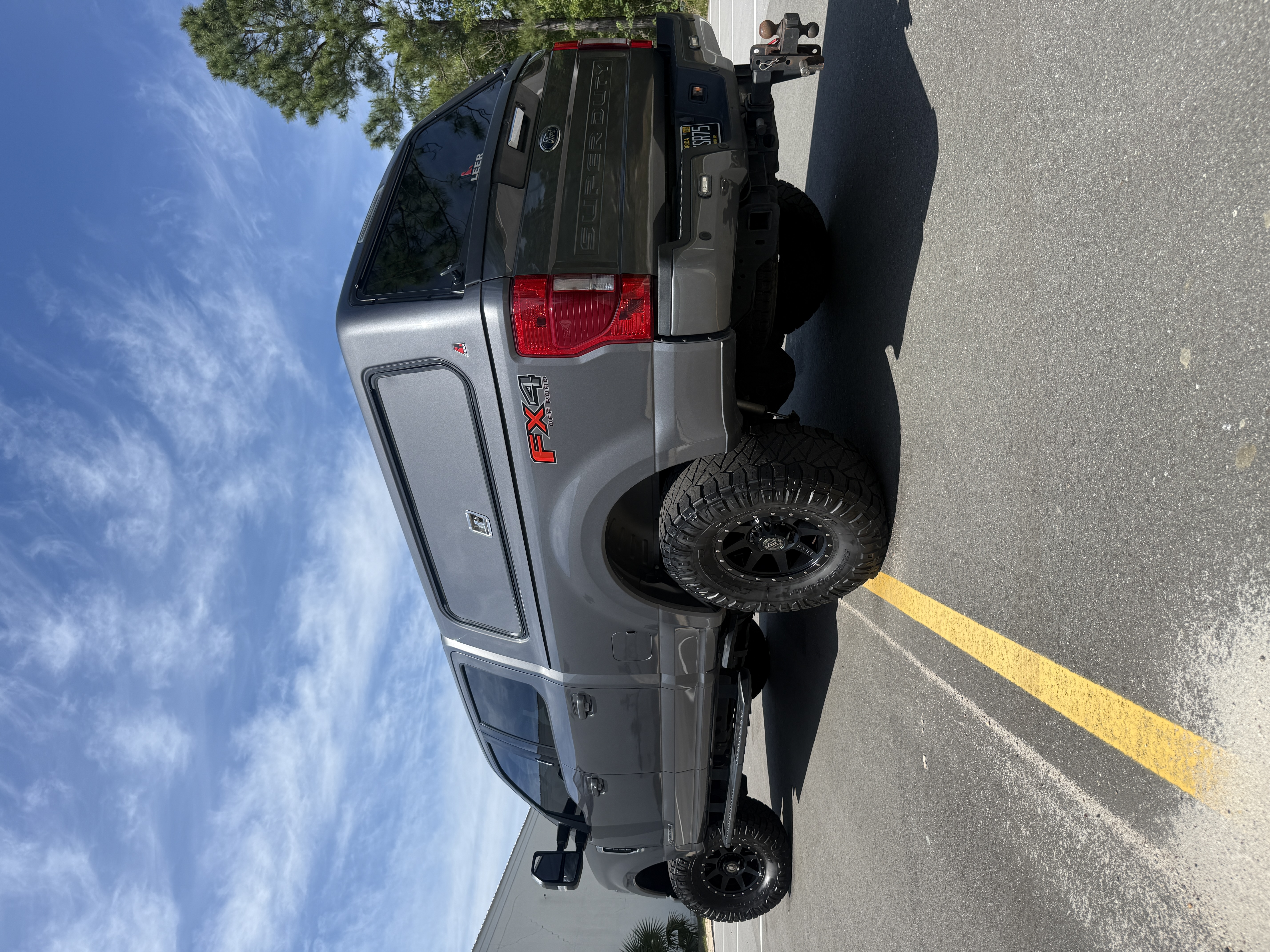 Used 2022 Ford F350 Lariat AWD/4WD image 5