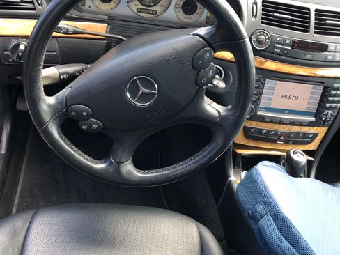 Used 2008 Mercedes-Benz E 350 Sedan image 19