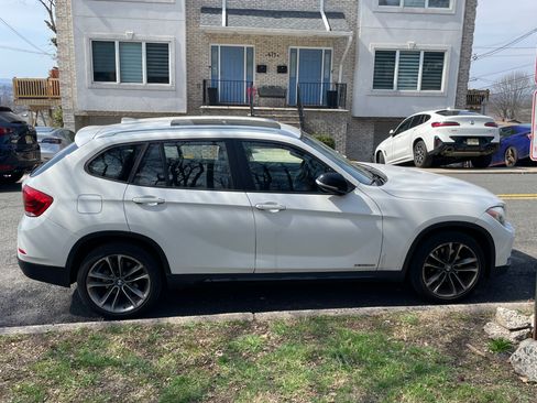 Used 2013 BMW X1 xDrive28i image 4