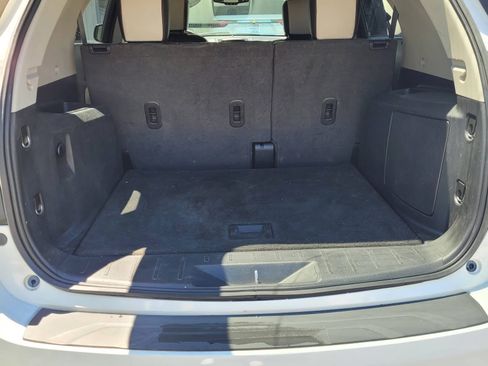 Used 2016 Chevrolet Equinox LTZ w/ Enhanced Convenience Package FWD image 4