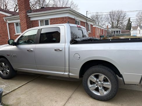 Used 2014 RAM 1500 Big Horn image 5