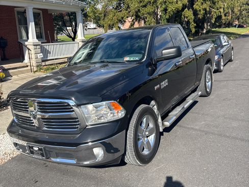Used 2016 RAM 1500 Big Horn image 5