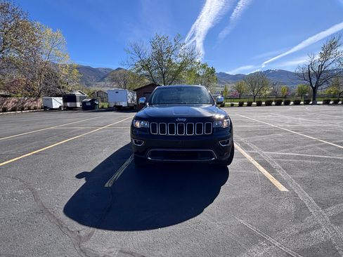 Used 2020 Jeep Grand Cherokee Limited w/ Luxury Group II AWD/4WD image 4