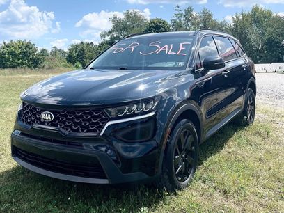 Used 2021 Kia Sorento S w/ Panoramic Sunroof Package